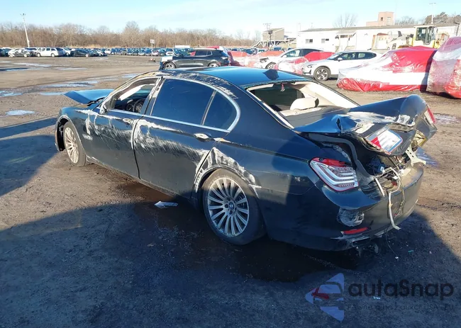 WBAKC8C56BC433889: 44128438