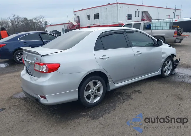 2T1BU4EE7BC608745: 44129592