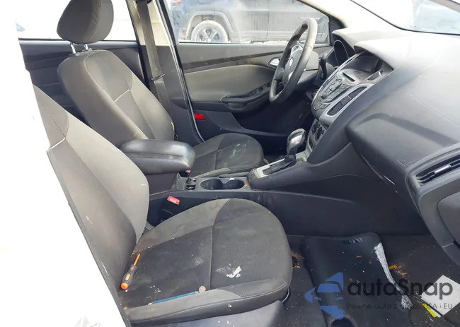 1FADP3F24EL404924: 44129634