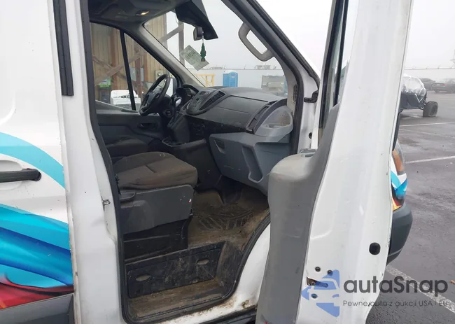 1FTYR2CM7GKA49584: 44129681