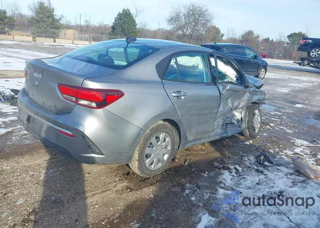 3KPA24AD9PE619737: 44129691