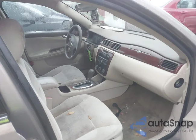 2G1WB58K579370201: 44129741