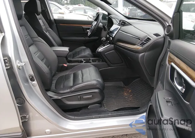 7FARW2H86JE050033: 44129784