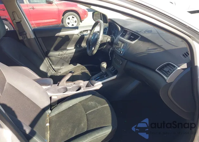 3N1AB7AP1JY212435: 44129786