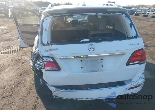 4JGDA5HB9JB197057: 44129801