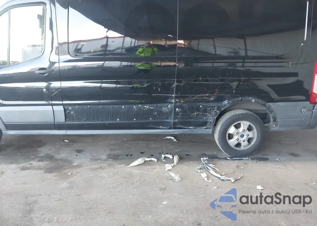 1FTYR2XM9HKB54686: 44129862