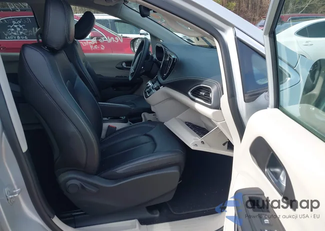 2C4RC1S77RR150298: 44129920