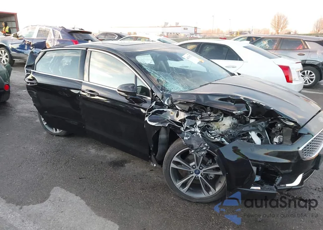 3FA6P0K92LR135699: 44129972