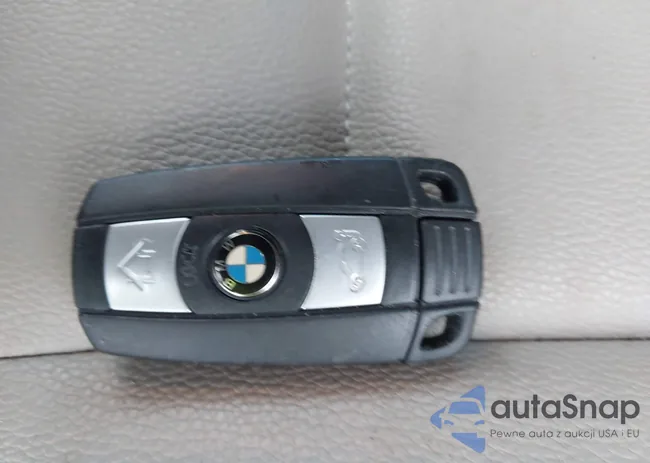 WBAUN1C55CVH84473: 44129989