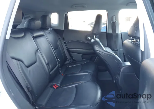 3C4NJDCB5MT556496: 44130025