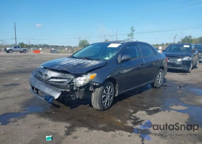 2T1BU4EE9DC001376: 44129200