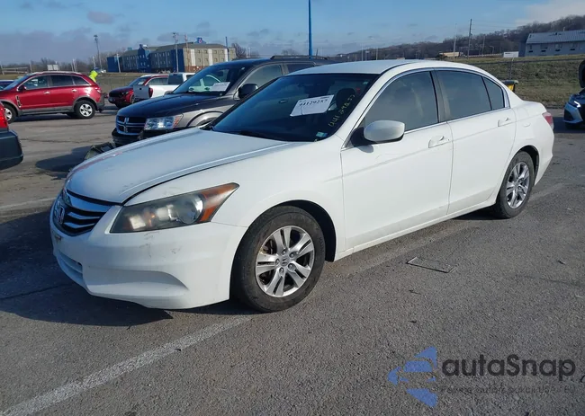 1HGCP2F66CA177751: 44129257