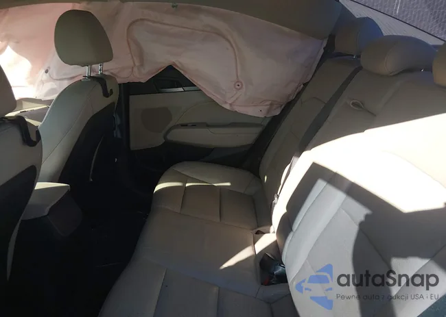 5NPD84LF3HH073704: 44129271