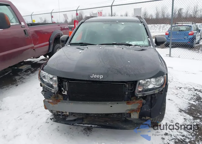 1C4NJDBB7GD729530: 44129319