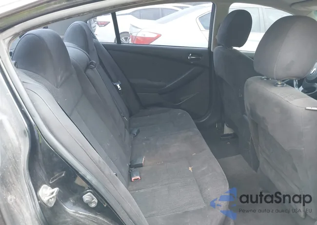 1N4AL2AP2BN461778: 44129375