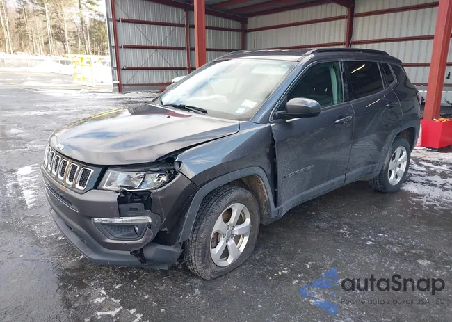 3C4NJDBB7JT458003: 44129398