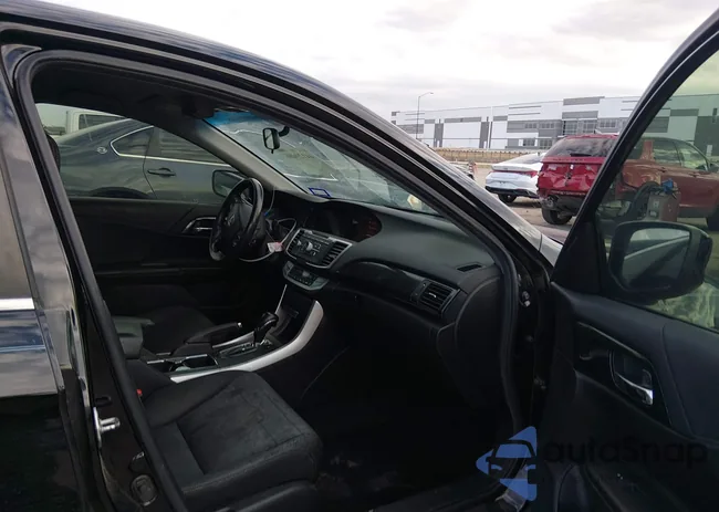 1HGCR2F57DA152408: 44129486