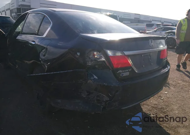 1HGCR2F57DA152408: 44129486