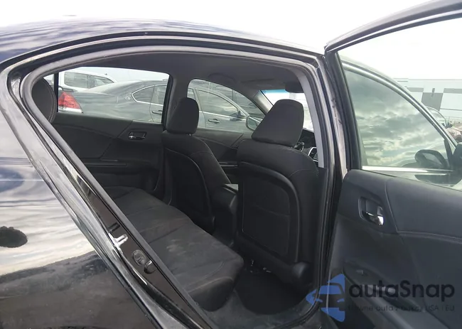 1HGCR2F57DA152408: 44129486