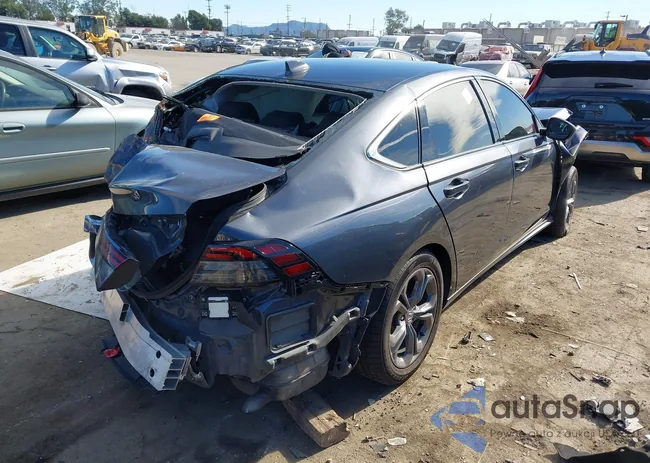 1HGCY1F38PA028325: 44130512