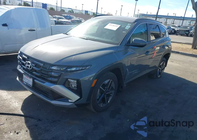 5NMJB3DE5SH523880: 44130551