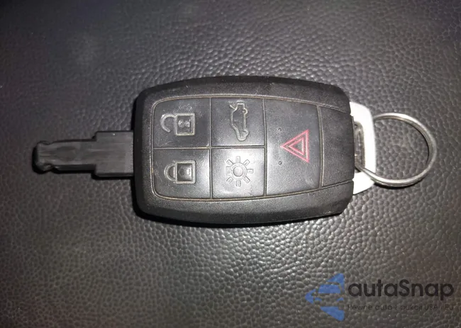 YV1672MK3B2248046: 44130632