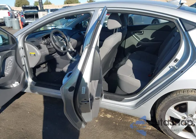 KMHDH4AE7CU345580: 44130649