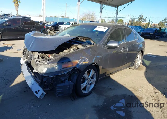 JH4CU26699C010805: 44130781