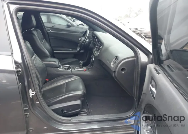 2C3CDXBG4KH711224: 44130809