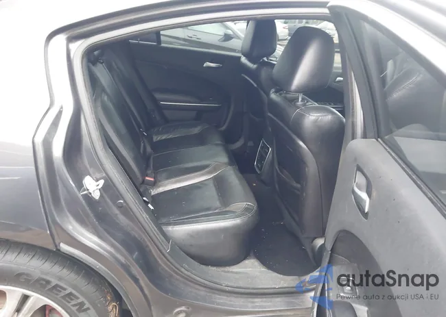 2C3CDXBG4KH711224: 44130809