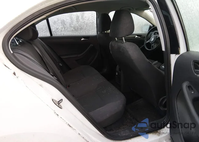 3VWLL7AJ1EM322412: 44130862