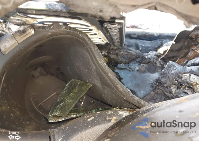 5N1DR2MN7HC694264: 44130893