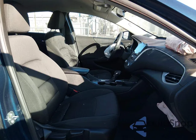 1G1ZD5ST2NF153282: 44130992