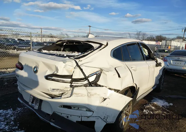 5UXUJ3C58KLG57199: 44131006