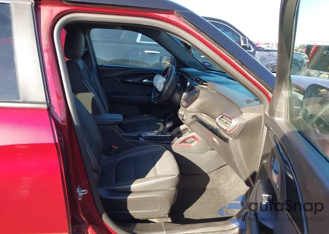 KL79MTSL8PB176276: 44131014