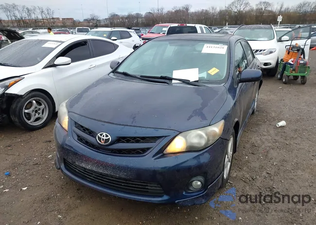 2T1BU4EE3BC695138: 44131028