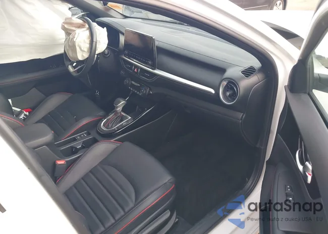 3KPF44AC3PE523819: 44131062