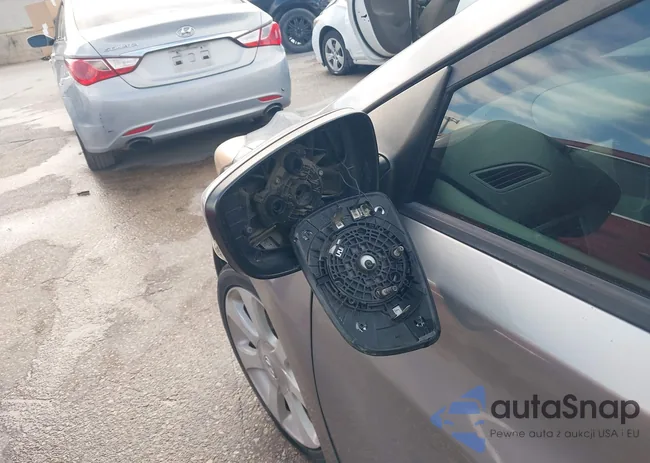 KMHDH4AEXCU402323: 44131068