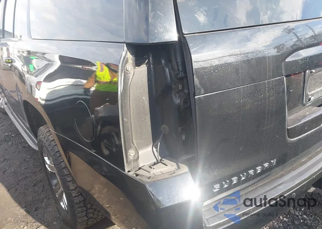 1GNSKHKC3HR196961: 44131086