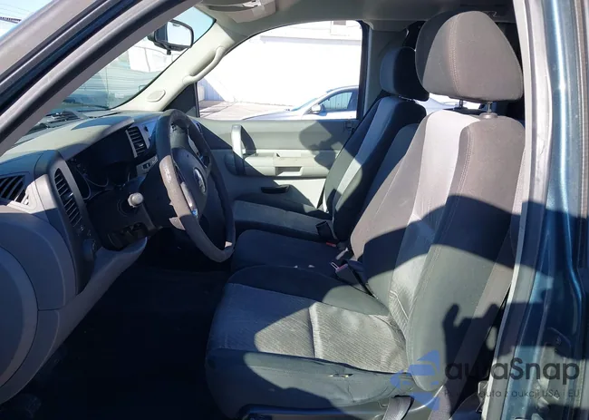 1GCEC19X08Z139622: 44130097