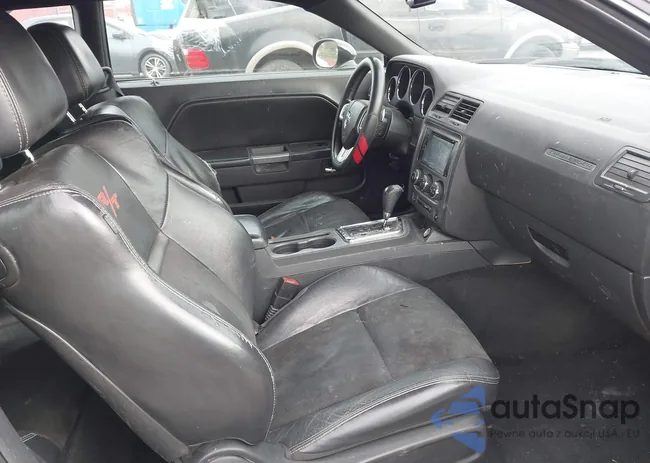 2C3CDYBT9EH224902: 44130227