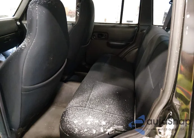 1J4FF48S8YL136810: 44130409