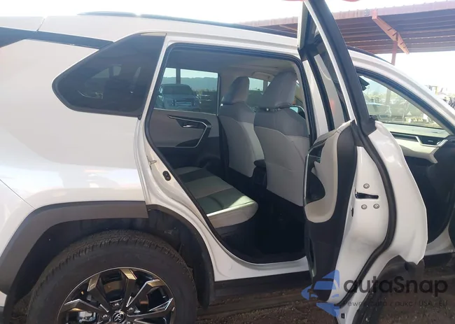 JTMD6RFV3SD169948: 44130457