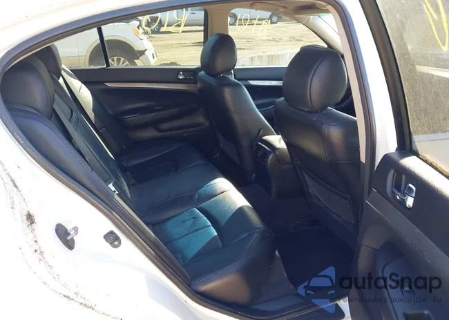 JN1CV6ARXDM351627: 44131500