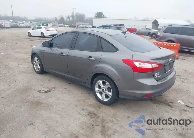 1FADP3F27DL180577: 44131554