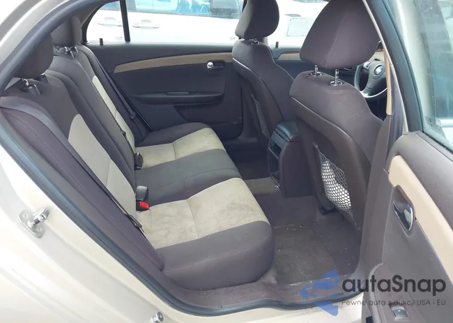 1G1ZC5E15BF240120: 44131560