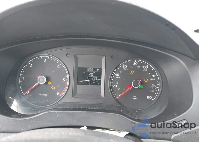 3VWLL7AJ5BM090540: 44131577