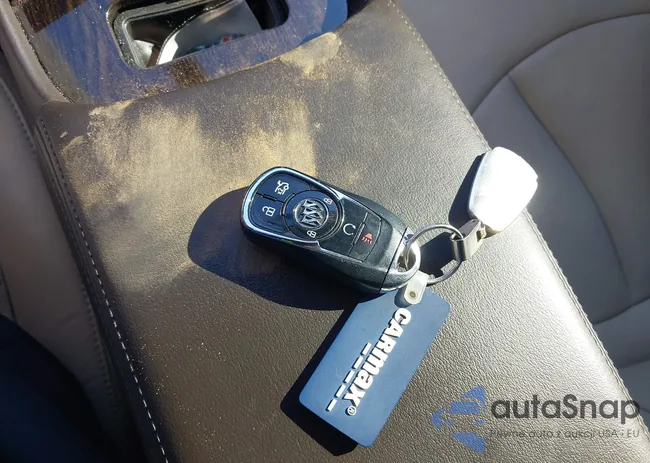 1G4ZP5SS4JU107783: 44131586