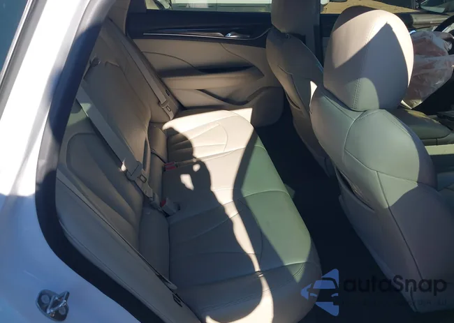 1G4ZP5SS4JU107783: 44131586