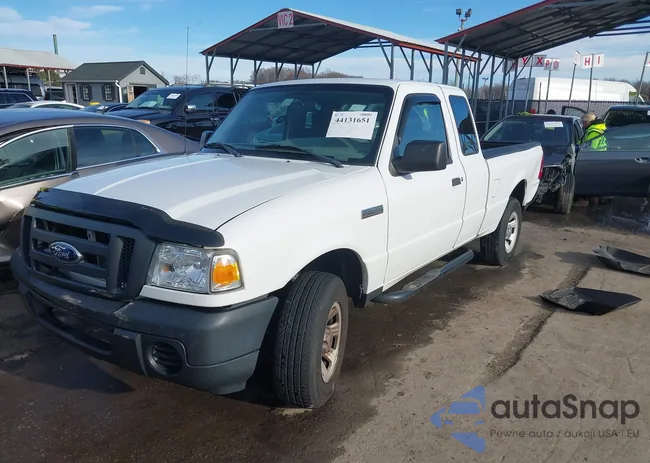 1FTYR14DX8PB10195: 44131651